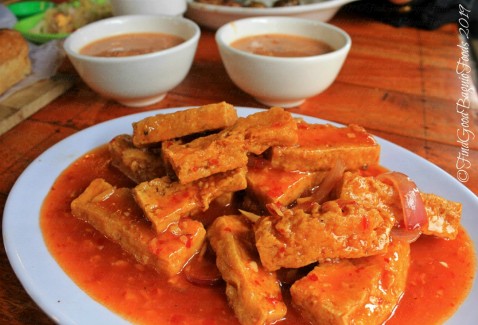 Baguio Mang Bolex at Food Hub Shezwan tofu and hot and sour soup 2019